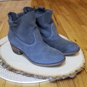 New Carlos Santana Leighton Booties Size 7
